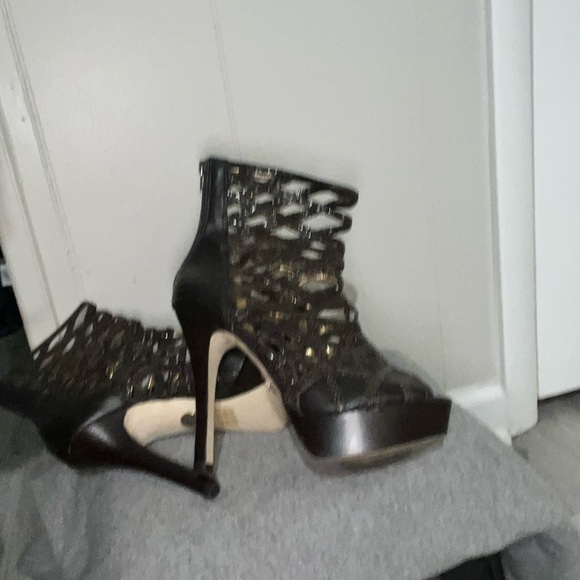 Used Open Toe High Heels Platform Hollow Out Cut Out Rivet Dress Sandals Shoes - Picture 3 of 3